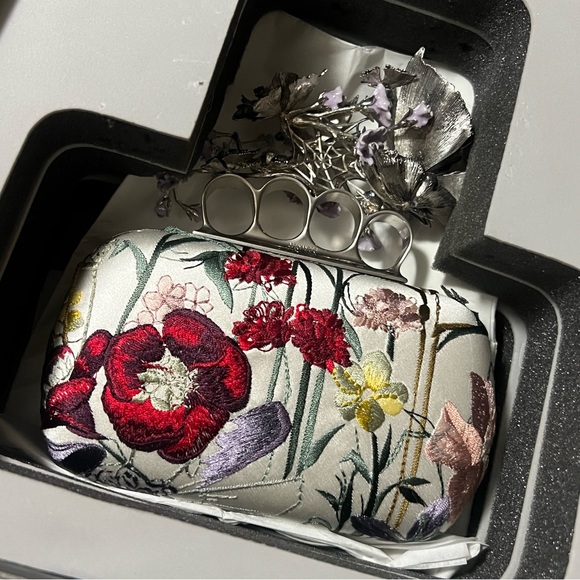 Authentic Alexander McQueen floral embroidery knuckle box clutch - Picture 10 of 14
